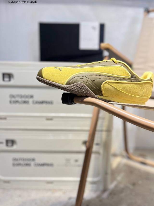 采用环保绒面革鞋面材质#外置轻量耐磨橡胶大底薄底鞋成为潮人必备彪马puma Bella V2 Leather 贝拉V2系列低帮德训风拼接复古百搭休闲运动赛车鞋“