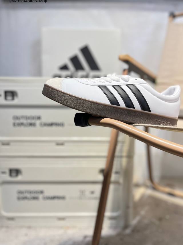 阿迪达斯 Adidas Vl Court Classic Shoes 运动休闲板鞋德训鞋 T头鞋 这款Adidas经典运动鞋，以经典造型塑就百搭风格。灵感源自A