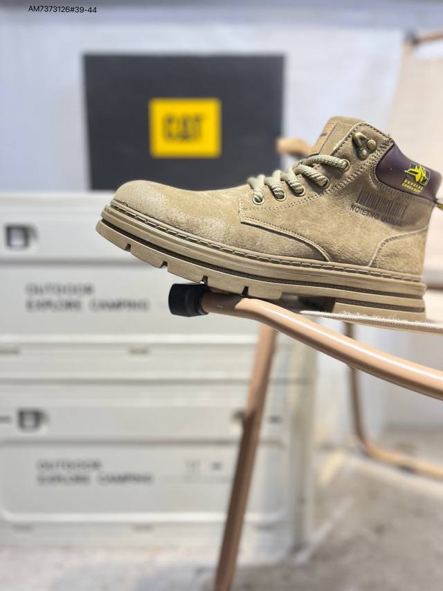 Cat 卡特 硬汉推土机品牌 系列工装休闲鞋 天猫同款 全新出炉 工艺品质 专为高端海淘代购客户准备 鞋面采用头层磨砂牛皮 此款每年销量爆炸pwc44100 A