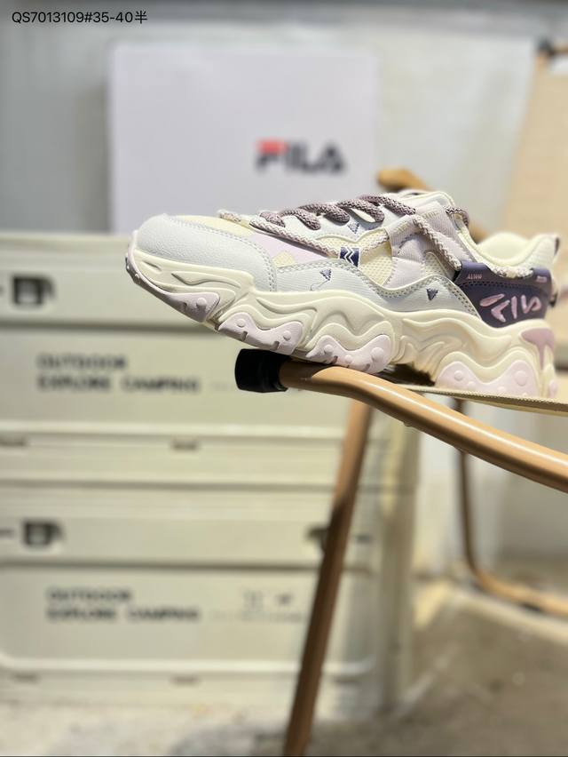 Fila Fusion 斐乐 潮牌低帮运动休闲鞋 Filafusion主要以时尚运动文化 跨界联名为主 结合当下广受欢迎的滑板街篮 棒球、骑行等时尚运动 运用拼