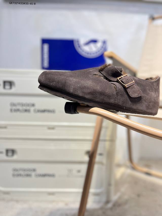 加毛款 #升级原楦开发版型#采用头层磨砂小牛皮里衬鞋面材质#中底鞋床搭载波状外形缓震软木橡胶#外置Eva轻量片装外底舒适又时髦,潮人都在穿德国百年知名鞋履品牌