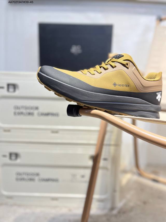 Descente迪桑特轻盈缓震透气鞋面时尚休闲运动覆盖防水男子越野跑鞋 官方同步上架适合技术路线单日徒步穿着 Aeriosflgtx鞋受到长途野外跑步鞋的启发