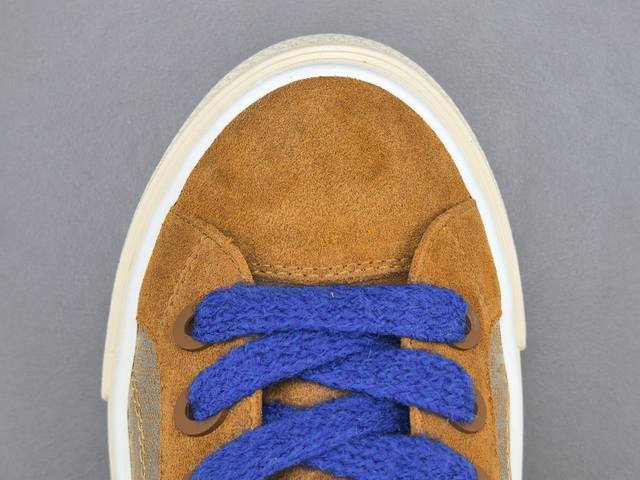 渠道优势 ！ 专柜版 迪奥 Dior迪奥 B33 圆头系带 板鞋 男款 尺码 39 40 41 42 43 44 45 46 男款 偏大半码 面料：原版定制布料