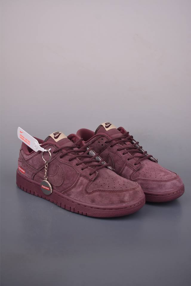 Nike Sb Dunk Low Supreme联名 纯原大厂出品 极力推荐 原装头层材料 独家版型蒸餾加工 帶來的是更好的视觉和脚感体验 大厂纯原品质出货 清