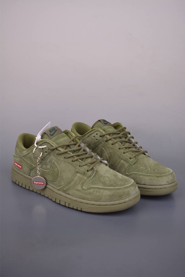 Nike Sb Dunk Low Supreme联名 纯原大厂出品 极力推荐 原装头层材料 独家版型蒸餾加工 帶來的是更好的视觉和脚感体验 大厂纯原品质出货 清