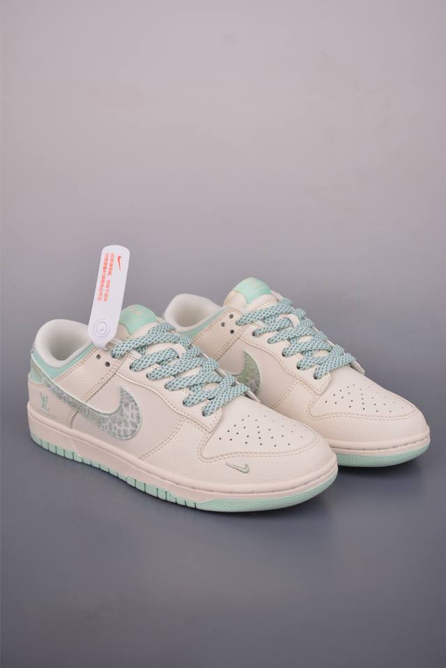 Nike Sb Dunk Low Lv联名 纯原大厂出品 极力推荐 原装头层材料 独家版型蒸餾加工 帶來的是更好的视觉和脚感体验 大厂纯原品质出货 清洁度 电绣