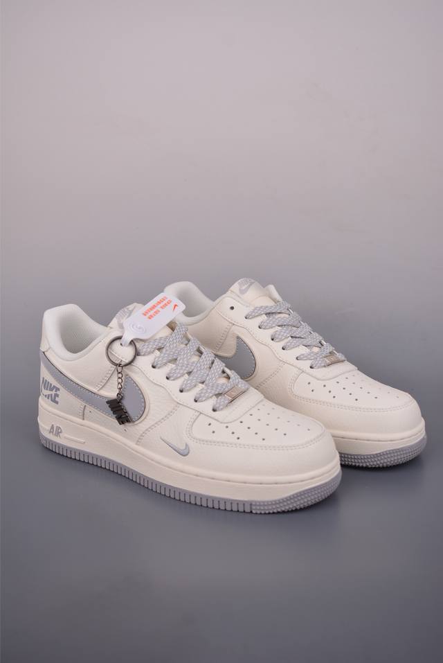 Nike Air Force 1 Low 米白 原楦头原纸板 打造纯正空军版型 专注外贸渠道 全掌内置蜂窝气垫 原盒配件 原厂中底钢印、拉帮完美 官方货号: C