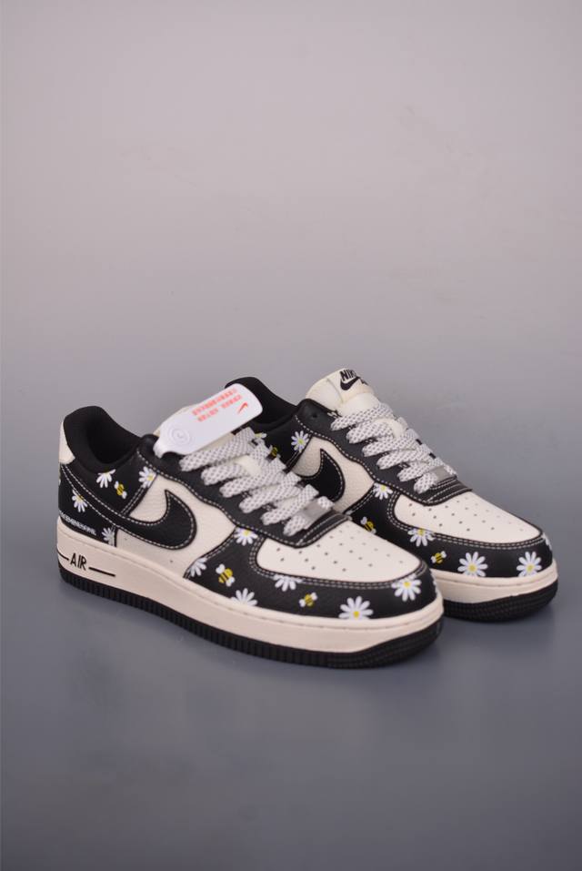 Nike Air Force 1 Low 小雏菊 原楦头原纸板 打造纯正空军版型 专注外贸渠道 全掌内置蜂窝气垫 原盒配件 原厂中底钢印、拉帮完美 官方货号: