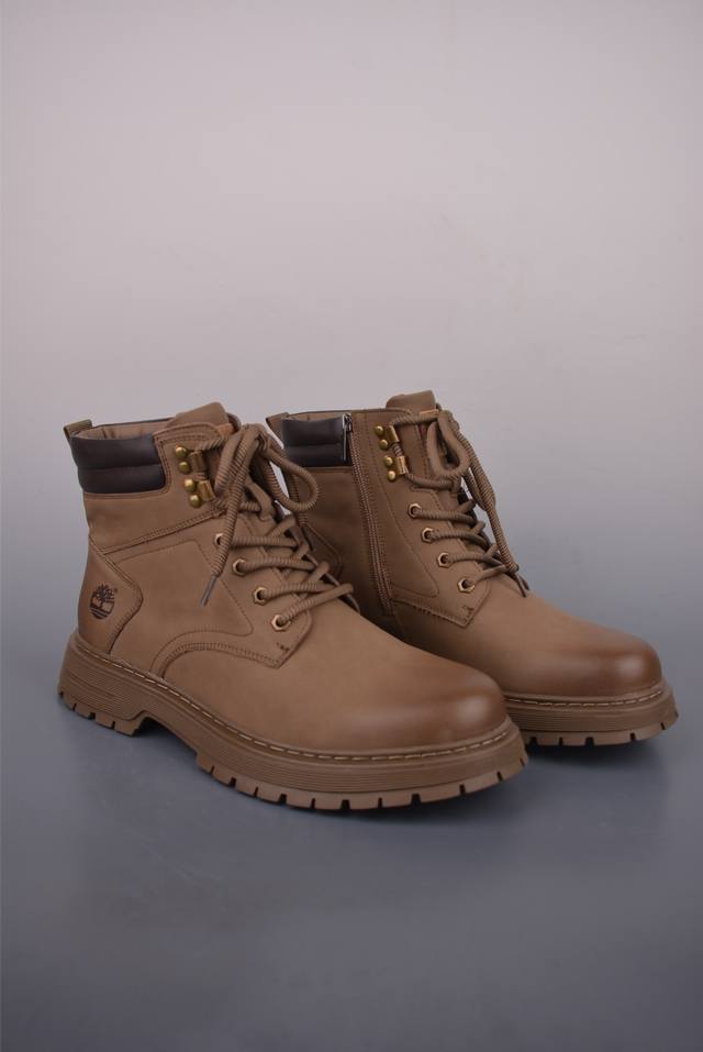 Timberland添柏岚 天伯伦 户外中帮休闲大黄靴 广东大厂品质 原盒原包装 面料采用意大利顶级磨砂细纹牛皮 搭配防臭防腐真皮乳胶鞋垫 给您完美的穿着体验
