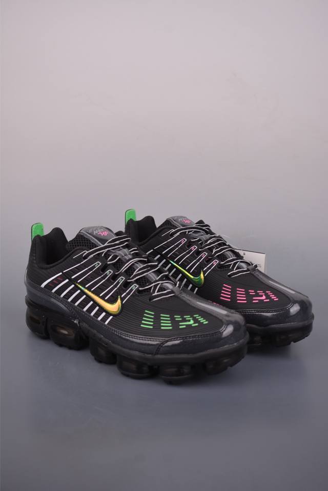 Nike Air Vapormax 360 搭载全掌长气垫鞋款 低帮跑步鞋 匠心打造的鞋面 实现轻质包覆和透气性 鞋身设计舒适的衬里包裹双足 带来自然贴身的感觉