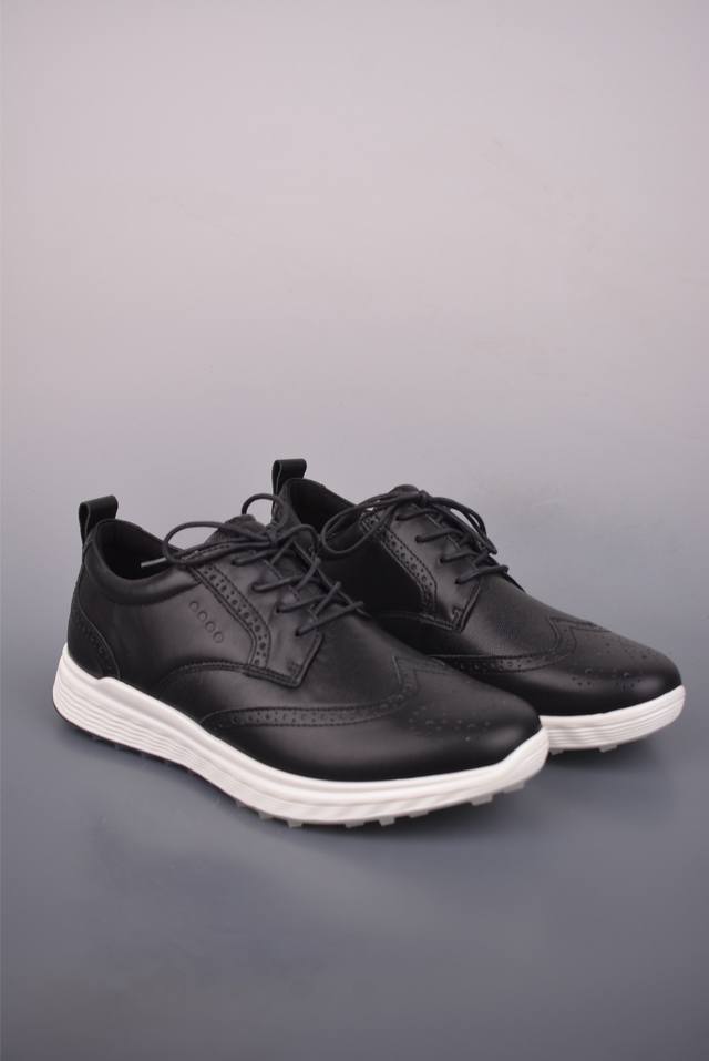 Ecco爱步跑步鞋百搭舒适 秋冬新款厚底休闲运动鞋男鞋 灵动系列 黄景瑜同款 品质牛皮鞋面 轻盈柔韧 具有良好的透气性 细腻柔软 简约系带设计 可自由调节松紧