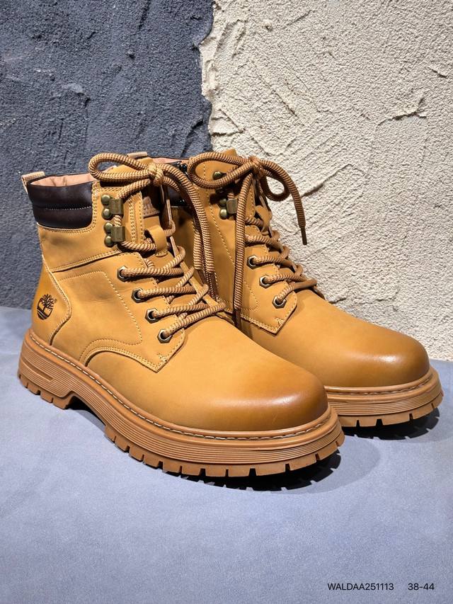 新品上市实拍 Timberland添柏岚 天伯伦休闲户外网布系列 广东大厂品质 原盒原包装 面料采用意大利顶级磨砂细纹牛皮 鞋底采用柔软橡胶大底 脚感一流 搭配