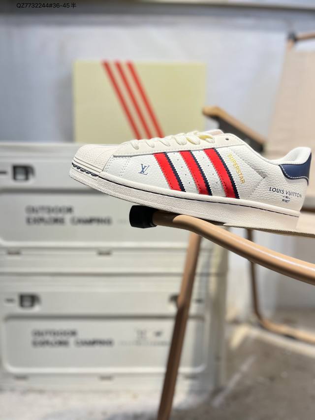 Adidas Originals Superstar 经典配色 经典贝壳头官网同步 实拍首发渠道正品订单 诠释市场最高工艺水平区别市面普通真标版本，进出专柜无压