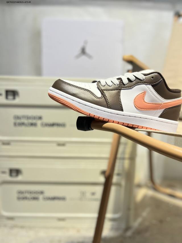 公司级头层皮乔丹Air Jordan 1 Low Aj1低帮系列篮球鞋 官方同步配色 原装级产物 #拒绝公底 立体鞋型 细节完美 高清洁度Dc0774 Qx70