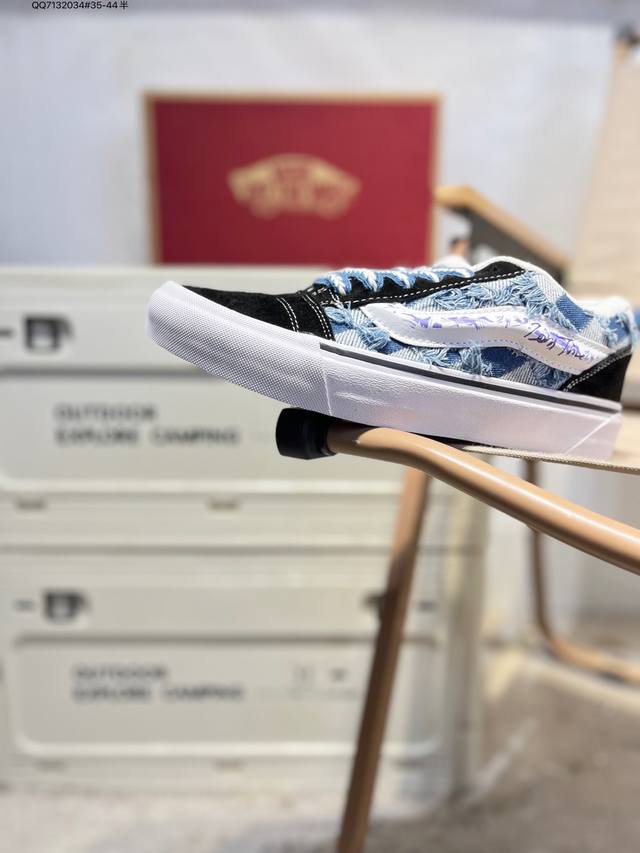 真标硫化工艺#原厂档案开发铝楦版型#正确安娜系列翘头鸟嘴贴条弧度致敬滑板文化，联乘瑞典著名鞋店Sneakersnstuff X Vans Sk8 Mid Sns