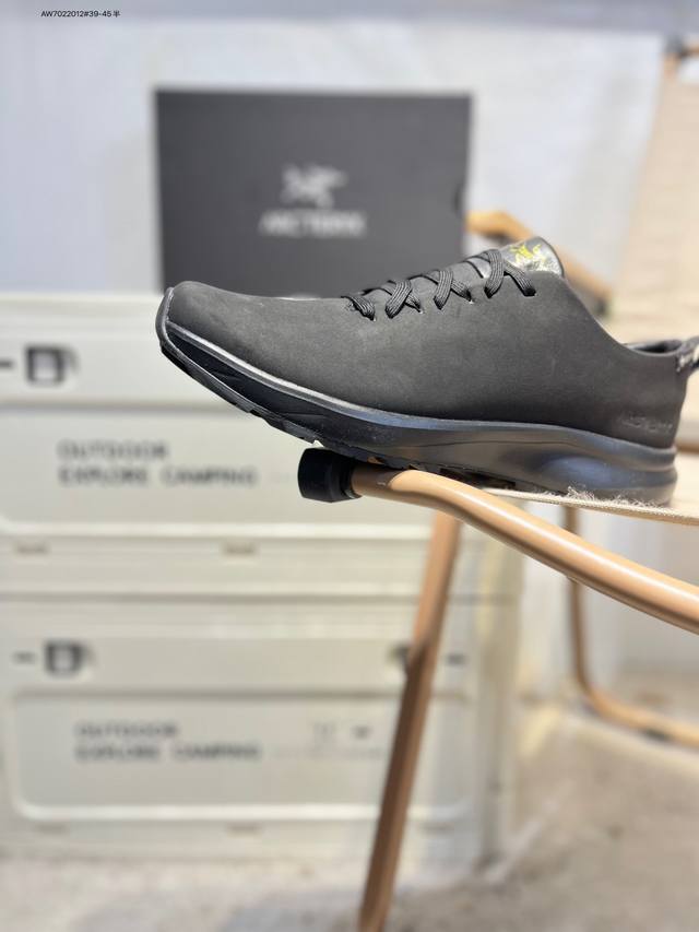 始祖鸟 Konseal Lt W覆盖透气男越野跑鞋 适合技术路线单日徒步穿着也可以一脚蹬穿法 Aeriosflgtx鞋受到长途野外跑步鞋的启发 适合在变化的地形