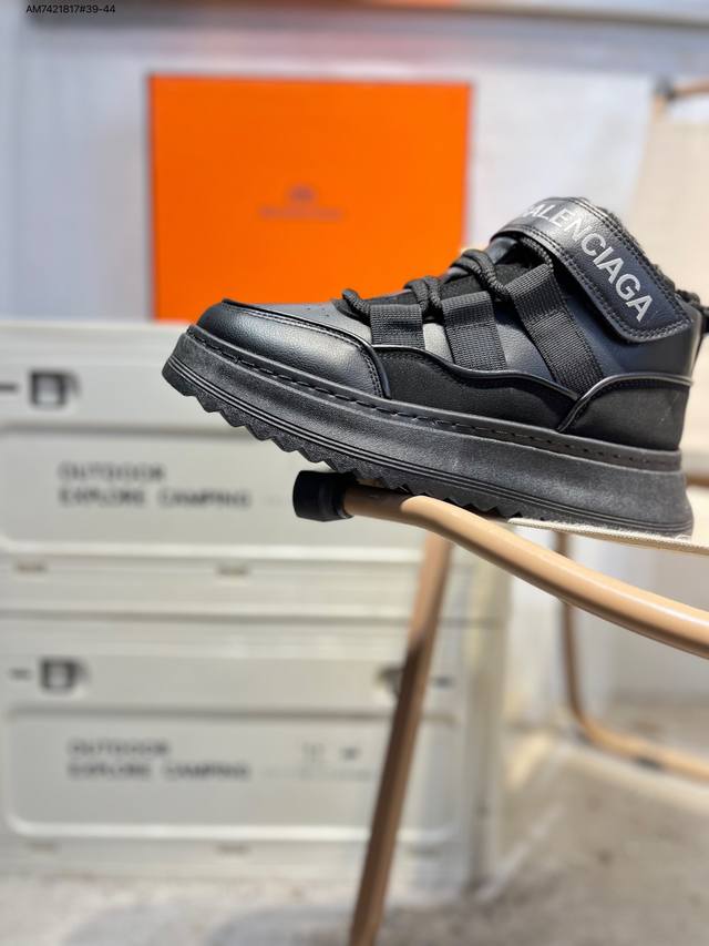 加毛款巴黎世家Balenciaga Sneaker Rose pink Black 运动休闲鞋系列 低帮潮流风百搭休闲运动鞋 广东品质原厂渠道原装订单 全套专柜