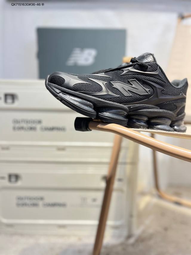 New Balance Nb2000 舒适百搭防滑耐磨低帮 休闲跑步鞋 New Balance 在近两年的球鞋市场屡出奇招，在经典鞋型保持进一步增长的同时，推出