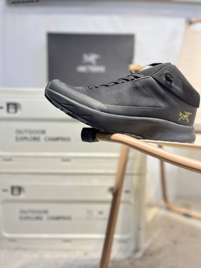 始祖鸟 Konseal Lt W覆盖透气男越野跑鞋 适合技术路线单日徒步穿着也可以一脚蹬穿法 Aeriosflgtx鞋受到长途野外跑步鞋的启发 适合在变化的地形