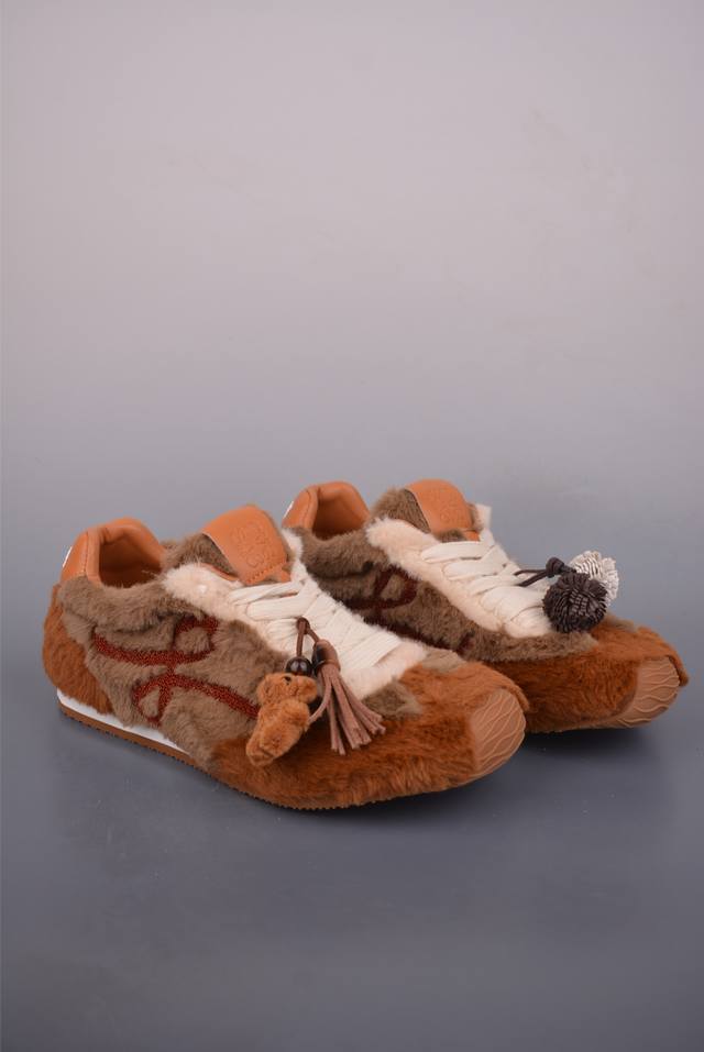 罗意威 Loewe Ballet Runner 25Ss 春季新款爆款芭蕾舞鞋 2.0加绒系列 阿甘复古风德训薄底百搭休闲运动鞋 独家定制Nfc芯片版本 任意细