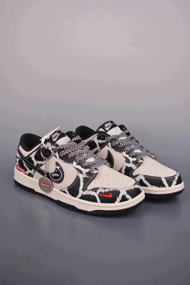 Nike Sb Dunk Low Supreme联名 纯原大厂出品 极力推荐 原装头层材料 独家版型蒸餾加工 帶來的是更好的视觉和脚感体验 大厂纯原品质出货 清