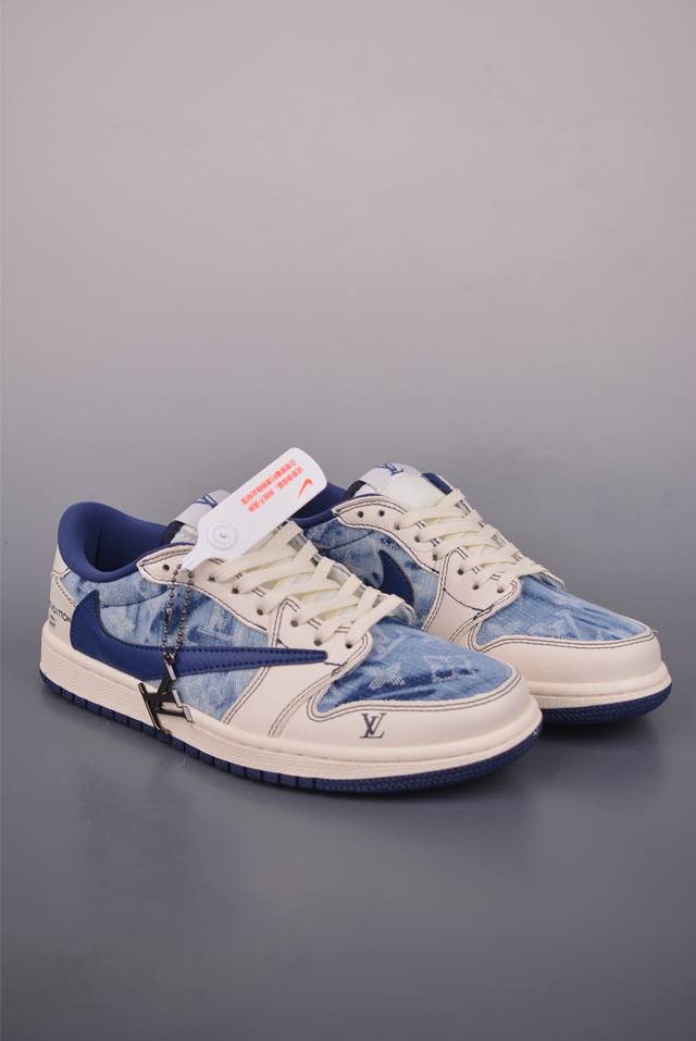 Fragment X Travis Scott X Fendi Air Jordan 1 Low 三方联名倒钩 全新的三方联名低帮倒钩鞋面延续了黑脚趾设计，整双