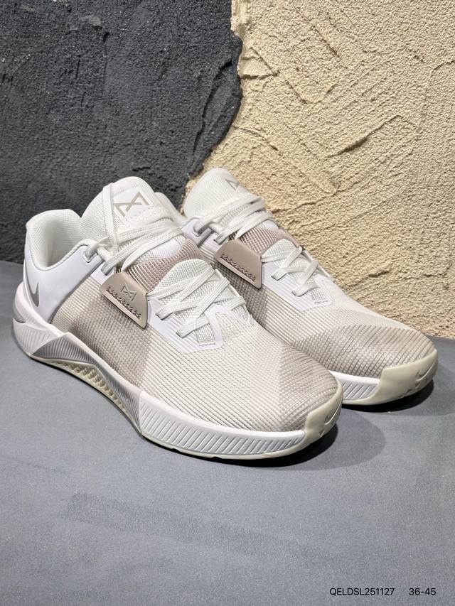 新品上市实拍 现货主推！耐克新款Nike Air Zoom Vomero 13 男子跑步鞋 Qeldsl251127