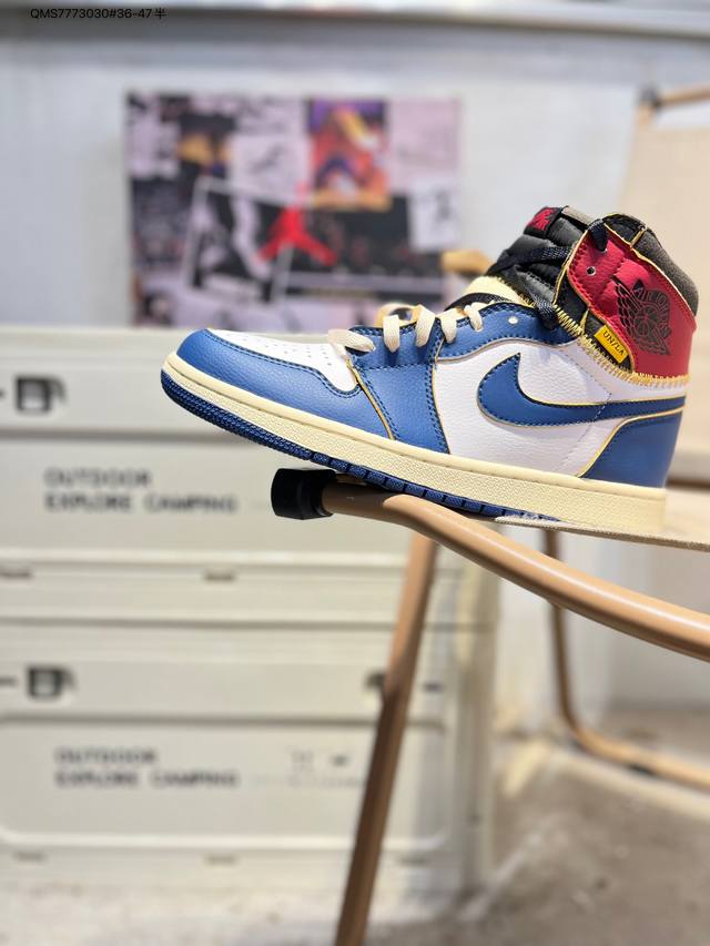 福利特价Air Jordan 1 Retor Aj1经典复古高帮百搭文化篮球鞋 采用软质纳帕头层皮革鞋面#原厂立体填充鞋舌海绵#中底注胶孔及缜密中底拉帮工艺帕纳
