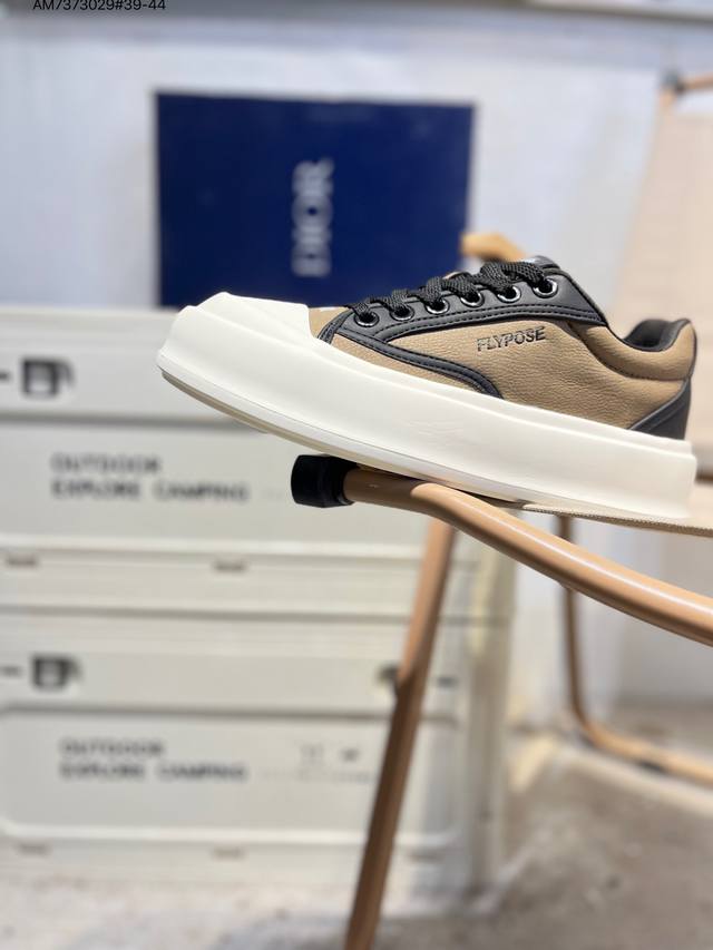 迪奥Dior 顶级进口材料 极为亲肤舒适 摸上去非常的细腻 舒适休闲鞋Cn8608 Am7373029#39-44