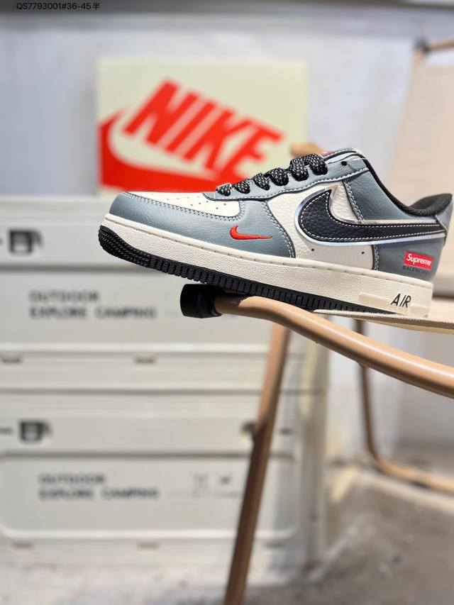 耐克 Nike Air Force 1 '07空军一号 百搭休闲运动板鞋。柔软、弹性十足的缓震性能和出色的中底设计，横跨复古与现代的外型结合，造就出风靡全球三十