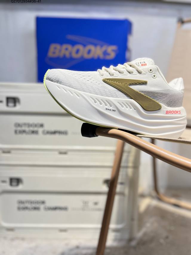 Brooks Glycerin Max布鲁克斯 低帮透气缓震轻盈跑步鞋 采用改进工程空气网眼组合热熔工艺 鞋面材质搭载Dna Loft V2密度泡棉缓震系统 中