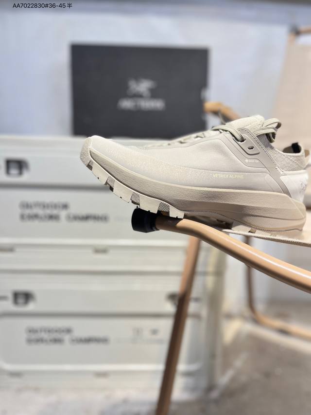 始祖鸟 Konseal Lt W覆盖透气男越野跑鞋 适合技术路线单日徒步穿着也可以一脚蹬穿法 Aeriosflgtx鞋受到长途野外跑步鞋的启发 适合在变化的地形