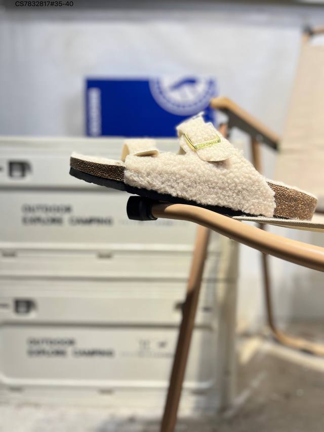 勃肯鞋Birkenstock 真皮软木拖 出口韩国的订单！ 有没有姐妹跟我一样，喜欢鞋拖，懒得弯腰系鞋带 所以Birkenstock博肯鞋真的是我的爱 很久就一