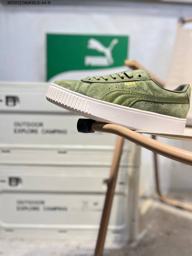 福利特价puma Basket platform Switch 彪马 蕾哈娜二代厚底松糕鞋系列 蕾哈娜系列经典元素，以“混搭两种不同颜色与材质”的概念为核心，简