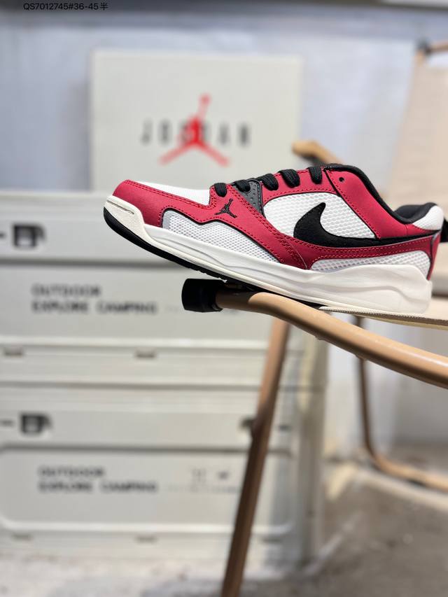 耐克 乔丹 Nike Jordan 篮球鞋 Jordan Cmft Era 运动鞋，作为运动休闲款式，外观上延续了复古韵味，鞋面质感层次丰富。 货号: Hj67