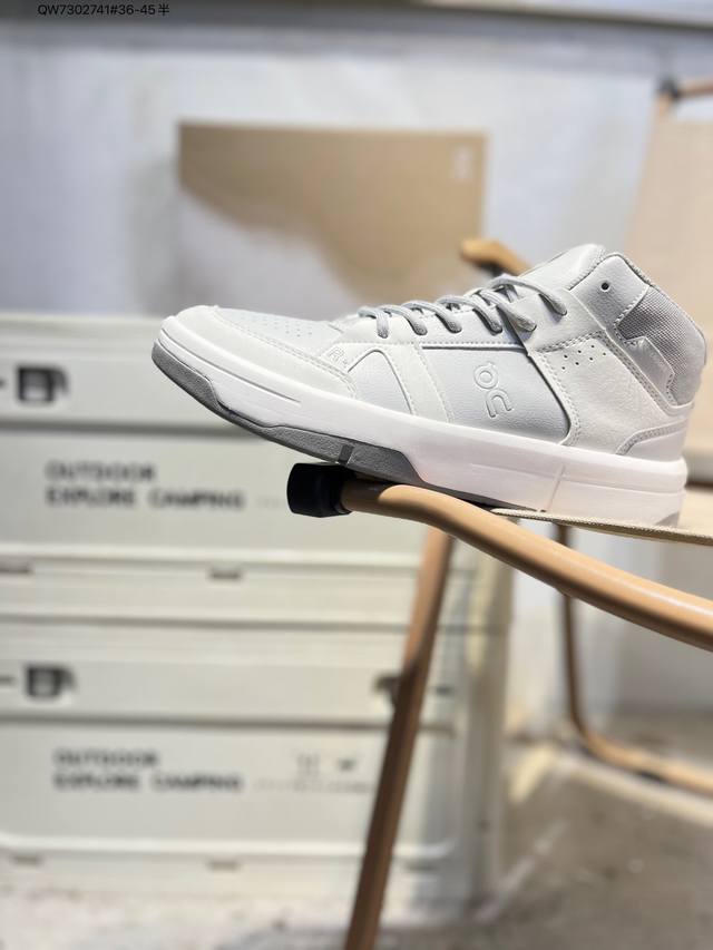 On昂跑Cloudtilt Moon 轻量运动休闲鞋 脚感很舒服 鞋底柔软且包裹性好 上脚显腿长 不管休闲还是运动都很百搭 是最好看最显质感的颜色3Mf1054