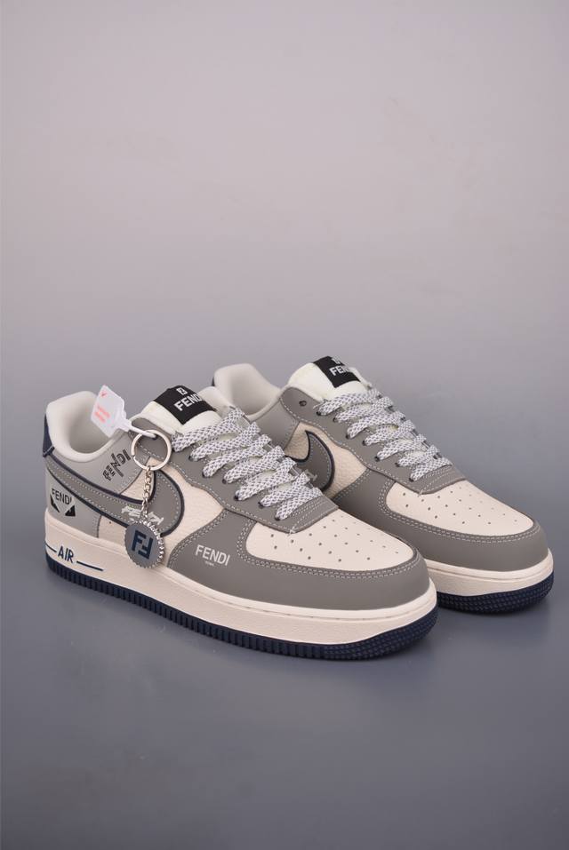 Nike Air Force 1 Low Fendi联名 原楦头原纸板 打造纯正空军版型 专注外贸渠道 全掌内置蜂窝气垫 原盒配件 原厂中底钢印、拉帮完美 官方