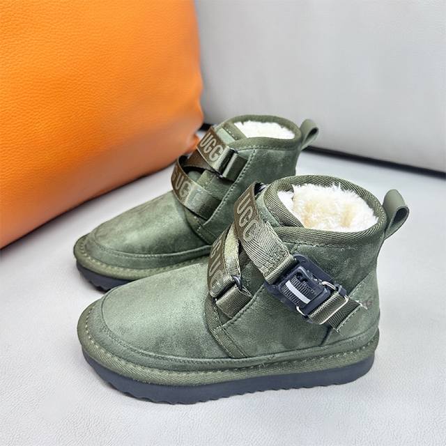 特价 现货齐 儿童秋冬新品王一博同款搭扣男女童鞋 舒适休闲纯色平底可调试束带快扣时尚短靴 Eva发泡防滑缓震超轻底