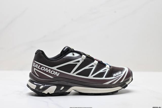 公司级Salomon萨洛蒙 Xt-6 户外越野跑鞋 鞋面采用Sensifit贴合技术 全方位贴合包裹脚型 鞋跟部鞋底牵引设计 提供强大的抓地性能 更适应野外崎岖