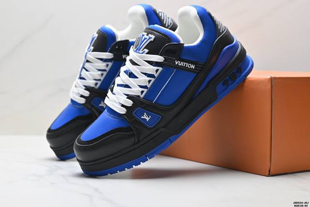 公司级Louis Vuitton Trainer Sneaker Low 路易威登 休闲运动文化百搭板鞋 舒适防滑底和百搭性霸屏整个时尚娱乐圈 细节调整完美主义
