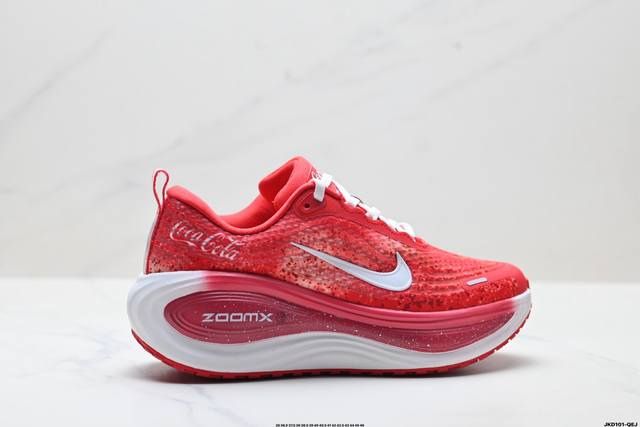 公司级Nike Vomero plus 耐克 舒适减震防滑 低帮跑步鞋 全掌Reactx泡绵中底 前掌和后跟还配备了Air Zoom气垫单元 据说跑起来更快更舒