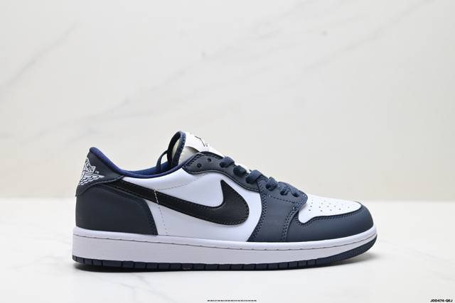 真标Nike Air Jordan 1 Retro Low 经典百搭 Aj1 耐克 低帮休闲板鞋 货号:553560-604 尺码:36 36.5 37.5 3
