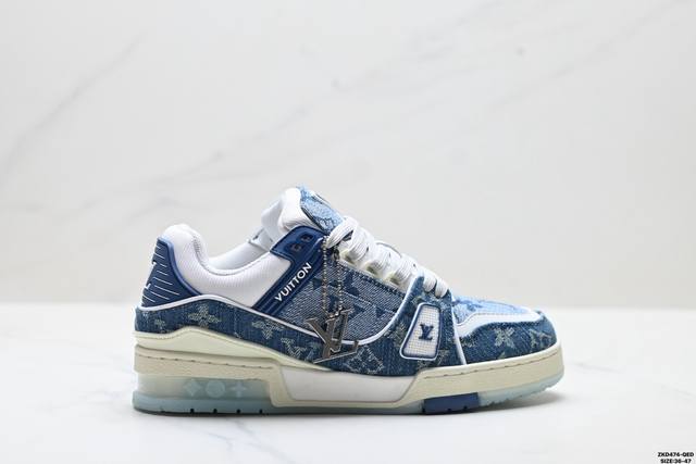 公司级Louis Vuitton Trainer Sneaker Low 路易威登 休闲运动文化百搭板鞋 舒适防滑底和百搭性霸屏整个时尚娱乐圈 细节调整完美主义