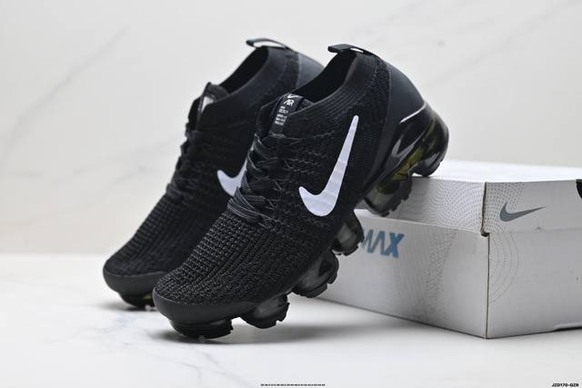 真标Nike Air Vapormax Flyknit 3 全掌长气垫 缓震跑步鞋采用传统的Flyknit构造 回收材料制成 鞋垫上印有Nike的风车标志全长V