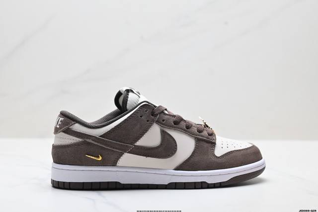 公司级Nike Dunk Low 扣篮系列 耐克 复古低帮休闲运动滑板板鞋 货号:Iq4244-102 尺码:36 36.5 37.5 38 38.5 39 4
