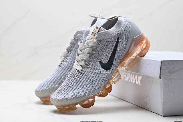 真标Nike Air Vapormax Flyknit 3 全掌长气垫 缓震跑步鞋采用传统的Flyknit构造 回收材料制成 鞋垫上印有Nike的风车标志全长V