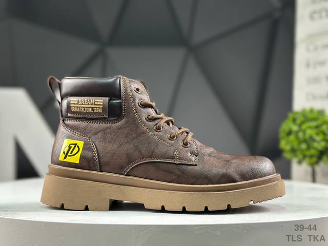 Cat纯原 广东大厂 新款 推土机 休闲时尚 男士休闲皮鞋 原单品质真标公司卡特男鞋广东纯原 历年经典热销款 新款头层牛皮耐磨防滑橡胶大底 固特异工艺 永不开胶