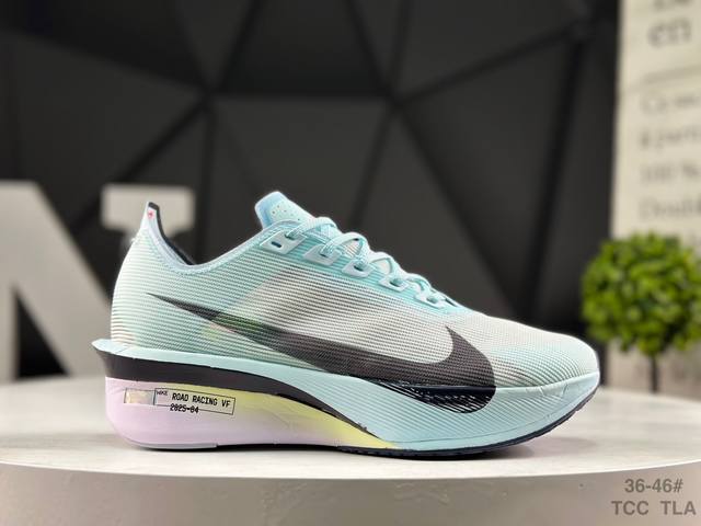 耐克 Nk Zoom Vaporfly Next 4% 舒适百搭透气回弹低帮短跑马拉松跑步鞋 采用精致醒目设计，精准诠释雅各布 因格布里格森的风格，聚焦他的核心