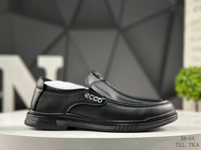 爱步 2025最新款 新一代Ecco商务休闲男鞋 英伦时尚正装男士皮鞋豆豆鞋 专柜同步高端时尚潮流男鞋、进口牛皮 内里猪皮 耐磨防滑橡胶大底 一流工艺+时尚元素