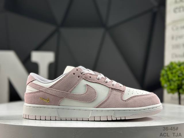 耐克 Nike Dunk Low 板鞋Sb系列经典百搭休闲运动板鞋加厚鞋舌的填充，使舒适性大大提升，同时也更方便穿脱中底部分则加入了脚感柔软舒适Zoomair气
